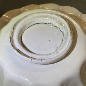 Een paar witte Delftse plooischotels, 17e eeuw — foto 14