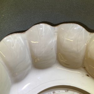 Een paar witte Delftse plooischotels, 17e eeuw — foto 9