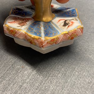 Een paar zeer grote Chinese Imari-stijl theepotten met deksels, Kangxi — foto 16
