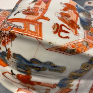 Een paar zeer grote Chinese Imari-stijl theepotten met deksels, Kangxi — foto 49