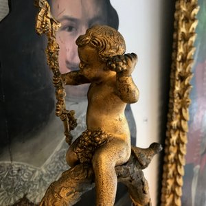 Een paar zeer grote Sèvres porseleinen kannen met verguld bronzen monturen en een jardinière, Frankrijk, 19e eeuw — foto 24