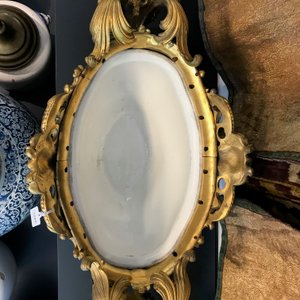 Een paar zeer grote Sèvres porseleinen kannen met verguld bronzen monturen en een jardinière, Frankrijk, 19e eeuw — foto 40