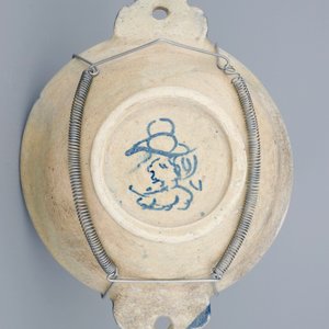 Een papkom in Antwerpse majolica met a foglie decor, ca. 1600 — foto 3