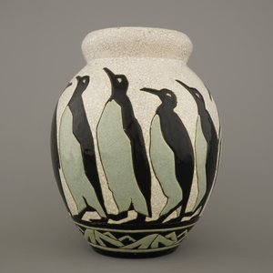 Een pinguïn vaas, ontwerp van Charles Catteau voor Boch Kéramis, ca. 1927 — foto 5