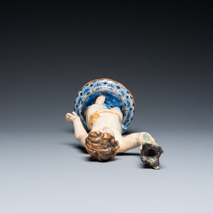 Een polychrome aardewerken sculptuur van een jongeman, Spanje of Frankrijk, 18/19e eeuw — foto 6