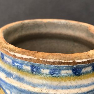 Een polychrome Antwerpse majolica albarello, 2e helft 16e eeuw — foto 8
