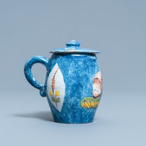 Een polychrome Brussels aardewerken mosterdpot met een kat, 18e eeuw — foto 5