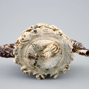 Een polychrome Chinese theepot met deksel in ivoor, ca. 1900 — foto 5