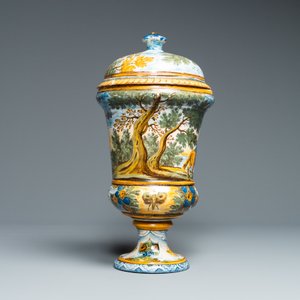Een polychrome dekselurne, Castelli, Italië, 18e eeuw — foto 2