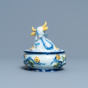 Een polychrome Delftse botervloot met een koe op het deksel, 18e eeuw — foto 5