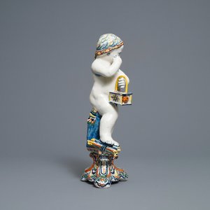 Een polychrome Delftse figuur van een jongen, allegorie van de winter, 18e eeuw — foto 5