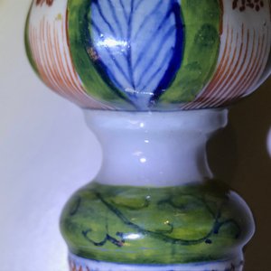 Een polychrome Delftse kandelaar, 18e eeuw — foto 8