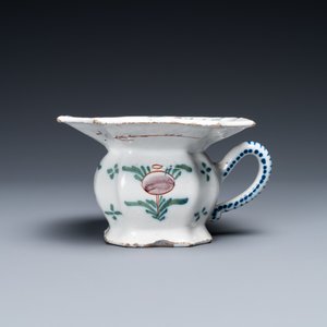 Een polychrome Delftse kwispedoor, 18e eeuw — foto 2