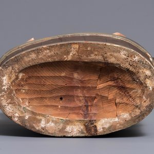 Een polychrome houten groep 'De kinderen van Sint-Nikolaas', 18e eeuw — foto 7