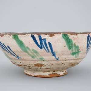 Een polychrome kom in Spaans aardewerk, Fajalauza, begin 19e eeuw — foto 2