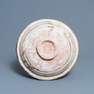 Een polychrome Perzische schotel met ornamentdecor, 14e eeuw — foto 2