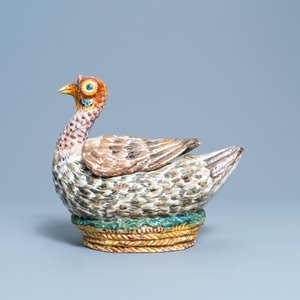 Een polychrome terrine in de vorm van een eend, Noord-Frankrijk, 18e eeuw — foto 2