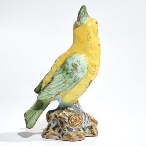 Een polychroom model van een vogel op tak, Frankrijk of Delft, 18/19e eeuw — foto 4