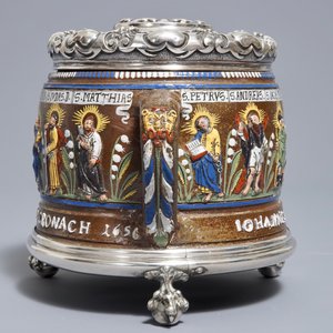 Een pul met aposteldecor in Creussen steengoed met latere Russisch zilveren Fabergé-montuur, 1656 gedateerd — foto 5