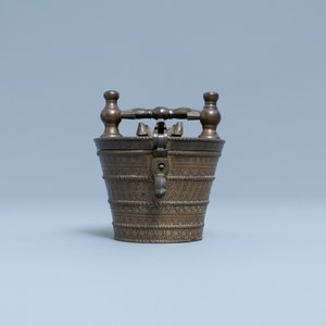Een quasi compleet bronzen pijlgewicht, Neurenberg, Duitsland, 17e eeuw — foto 2