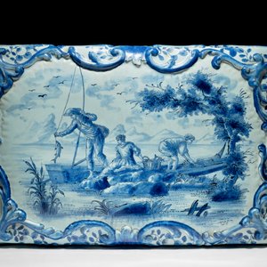 Een rechthoekige blauwwitte Delftse dekseldoos met reliëfdecor, 19e eeuw — foto 9