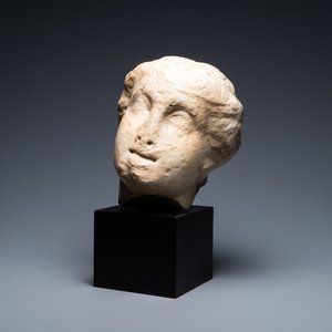 Een Romeins marmeren hoofd van een dame, 2/3e eeuw — foto 1