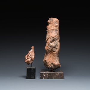 Een Romeinse terracotta sculptuur van de god Bes en een grotesk mannenhoofdje, ca. 1e eeuw — foto 5