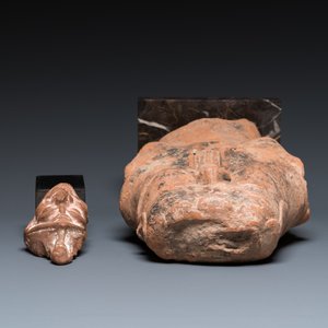 Een Romeinse terracotta sculptuur van de god Bes en een grotesk mannenhoofdje, ca. 1e eeuw — foto 6