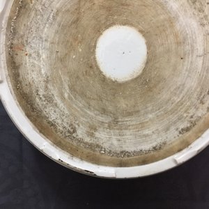Een ronde Chinese qianjiang cai dekselterrine, 19/20e eeuw — foto 13