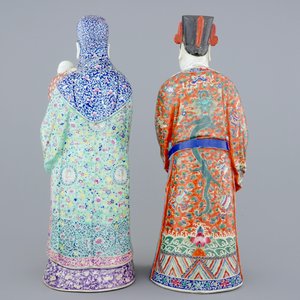 Een set van 2 Chinese famille rose figuren van onsterfelijken, 19e eeuw — foto 3