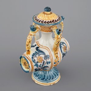 Een set van 3 tonvormige fopkannetjes uit Talavera, Spanje, ca. 1820 — foto 9