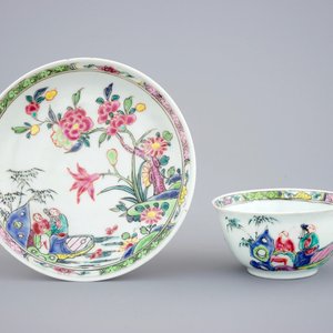 Een set van 4 Chinese famille rose koppen en schotels, Yongzheng/Qianlong — foto 2