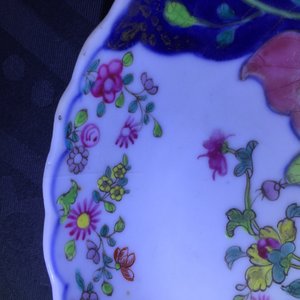 Een set van 5 Chinese famille rose koppen en 3 schotels met decor van tabaksbladeren, Qianlong, 18e eeuw — foto 31