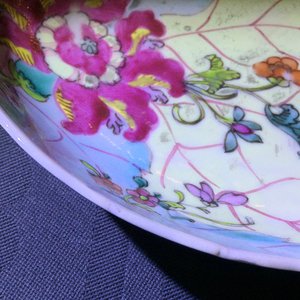 Een set van 5 Chinese famille rose koppen en 3 schotels met decor van tabaksbladeren, Qianlong, 18e eeuw — foto 38