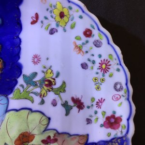 Een set van 8 grote Chinese famille rose koppen en 6 schotels met decor van tabaksbladeren, Qianlong, 18e eeuw — foto 15
