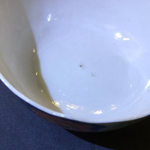 Een set van 8 grote Chinese famille rose koppen en 6 schotels met decor van tabaksbladeren, Qianlong, 18e eeuw — foto 21