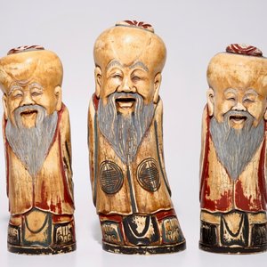 Een set van drie polychrome Chinese ivoren figuren van Shoulao, begin 20e eeuw — foto 2
