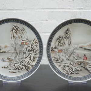 Een set van vier Chinese borden met winterlandschappen, 20e eeuw — foto 6