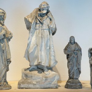 Een set van vier plaasteren religieuze figuren, 19/20e eeuw, Brugge — foto 1