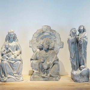 Een set van vijf plaasteren religieuze figuren, 19/20e eeuw, Brugge — foto 1