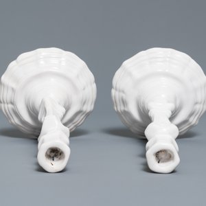 Een set van zes monochrome witte aardewerken kandelaars, Frankrijk, 18e eeuw — foto 13