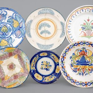 Een set van zes Spaans aardewerken borden, Talavera, 19e eeuw — foto 1