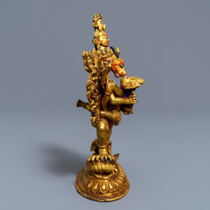 Een Sino-Tibetaanse beschilderde bronzen figuur van Yamantaka en gemalin, 19/20e eeuw — foto 3