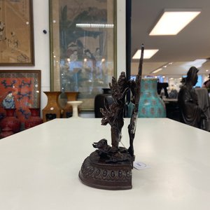 Een Sino-Tibetaanse bronzen figuur van Mahakala, 17/18e eeuw — foto 12