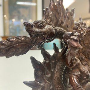 Een Sino-Tibetaanse bronzen figuur van Mahakala, 17/18e eeuw — foto 16