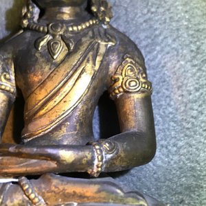 Een Sino-Tibetaanse verguld bronzen figuur van Amitayus, Qianlong — foto 8
