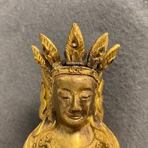 Een Sino-Tibetaanse verguld bronzen figuur van Boeddha, 18e eeuw — foto 12
