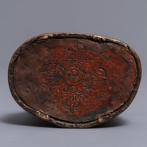 Een Sino-Tibetaanse verguld bronzen figuur van de vierarmige Avalokitesvara, 18e eeuw — foto 5