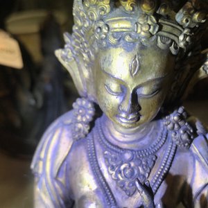 Een Sino-Tibetaanse verguld bronzen figuur van een Witte Tara, Ming — foto 19