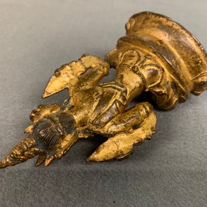 Een Sino-Tibetaanse verguld bronzen figuur van Groene Tara, 17/18e eeuw — foto 15